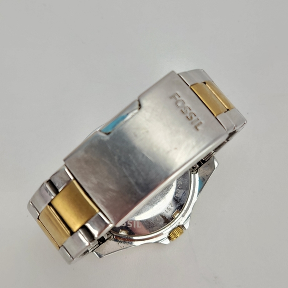 Fossil ES3204 Womens Stainless Steel Analog Silver - Picture 10 of 11